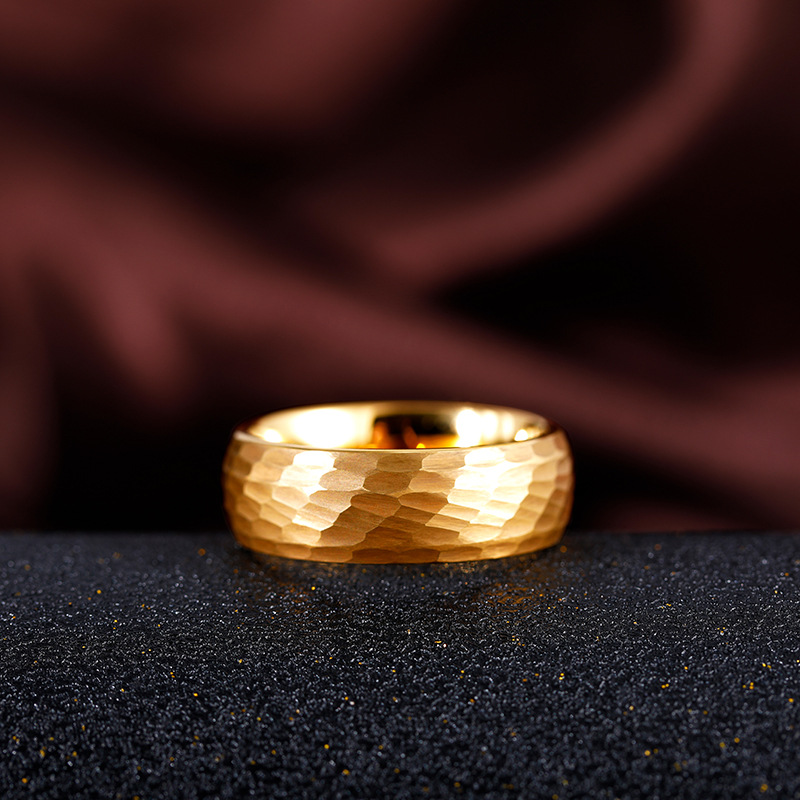 Кованые многогранные титановые – обзор и цена Initial Ring Custom