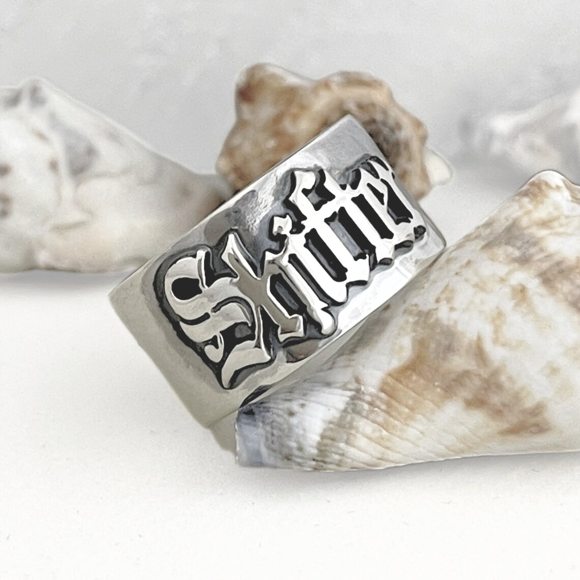 Мужские готические кольца 12 м – обзор и цена Initial Ring Custom